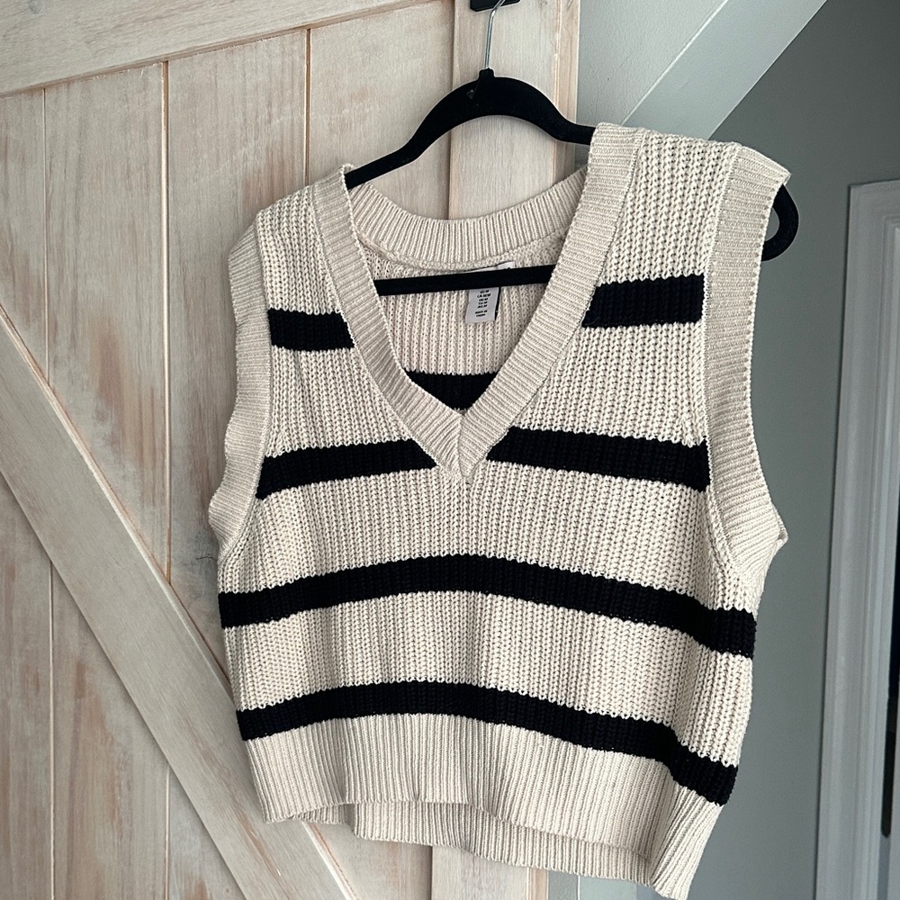 Striped Knit Sleeveless Sweater Vest